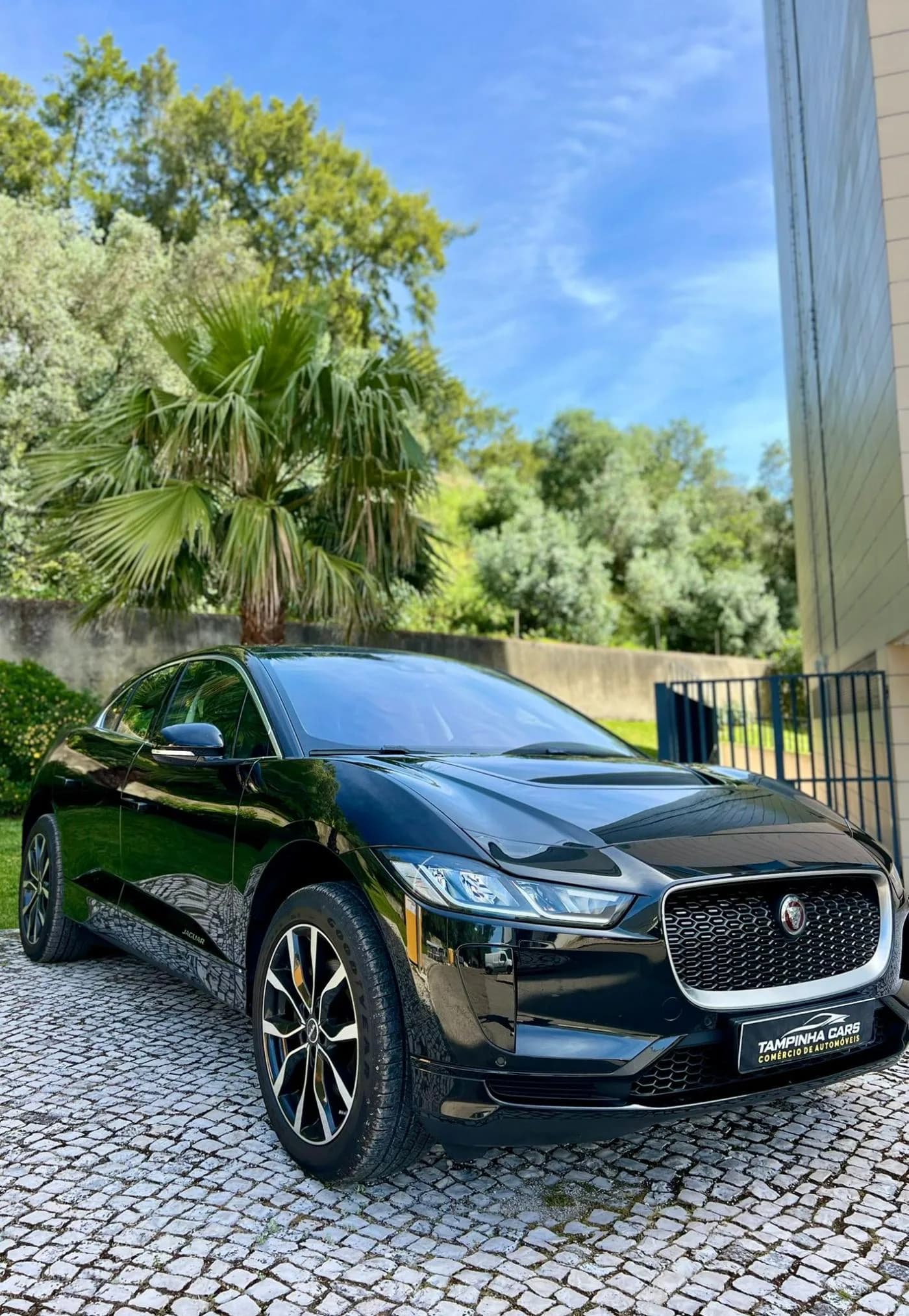 Jaguar I-Pace EV400 R-Dynamic SE AWD